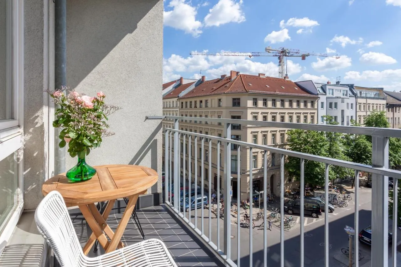 Apartment Schoenes Studio In Downtown Mitte Mit Balkon Berlin Germany