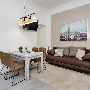 The Lohmeyerstr Hh, 2 Bed Up To 5 People Apartment